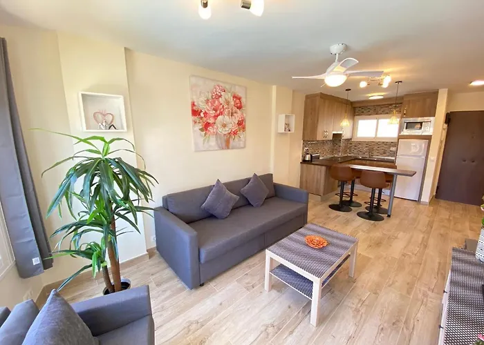 Modern 1 Bedroom Seaside With Pool Apartamento *