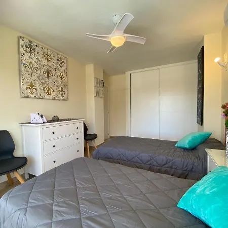 Modern 1 Bedroom Seaside With Pool * 푸엔히롤라