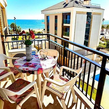Modern 1 Bedroom Seaside With Pool * 푸엔히롤라