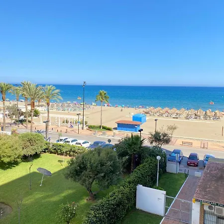 Modern 1 Bedroom Seaside With Pool *