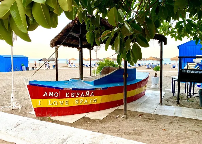 Apartament Modern 1 Bedroom Seaside With Pool